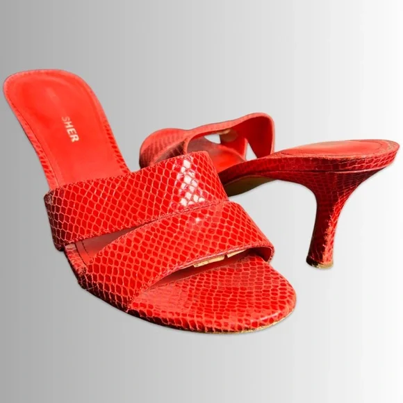 Marc Fisher Red Queta Snakeskin Mule Sandal in Red, Kitten Heel, Size 7.5 - Picture 6 of 8